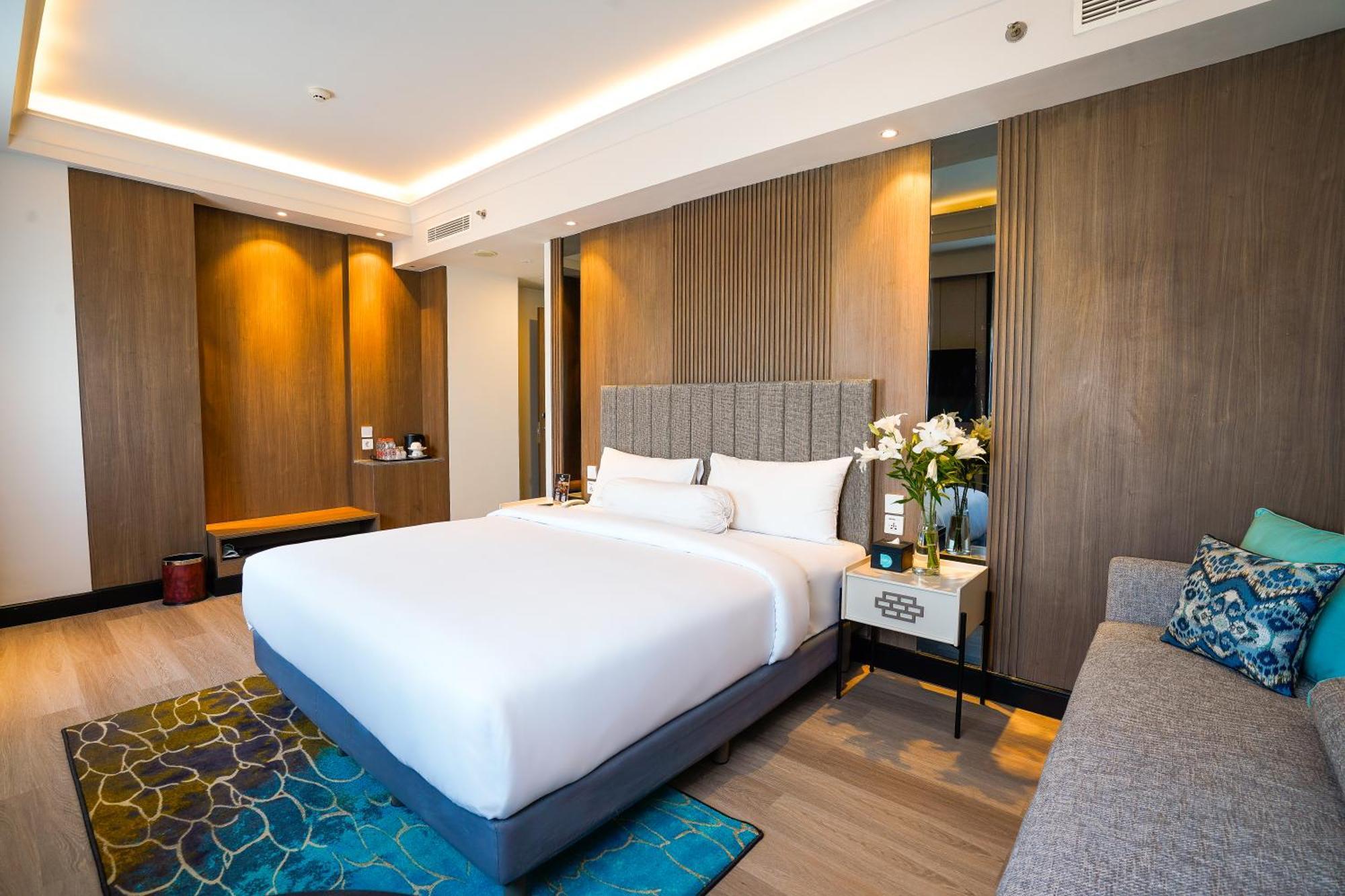 Deka Hotel Surabaya Hr Muhammad Eksteriør billede
